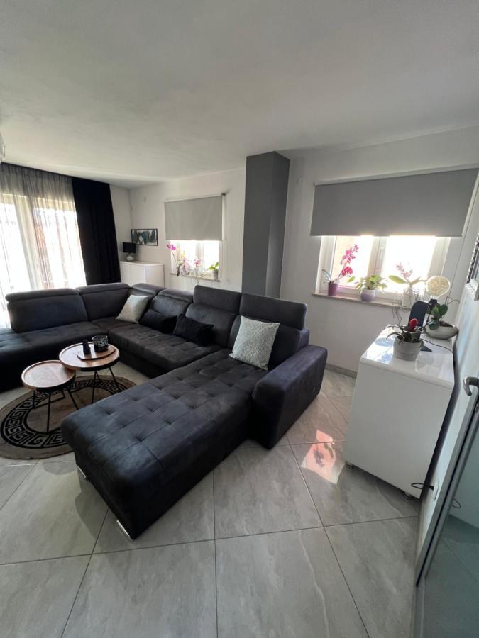 Apartments Cosic Klenovica Esterno foto